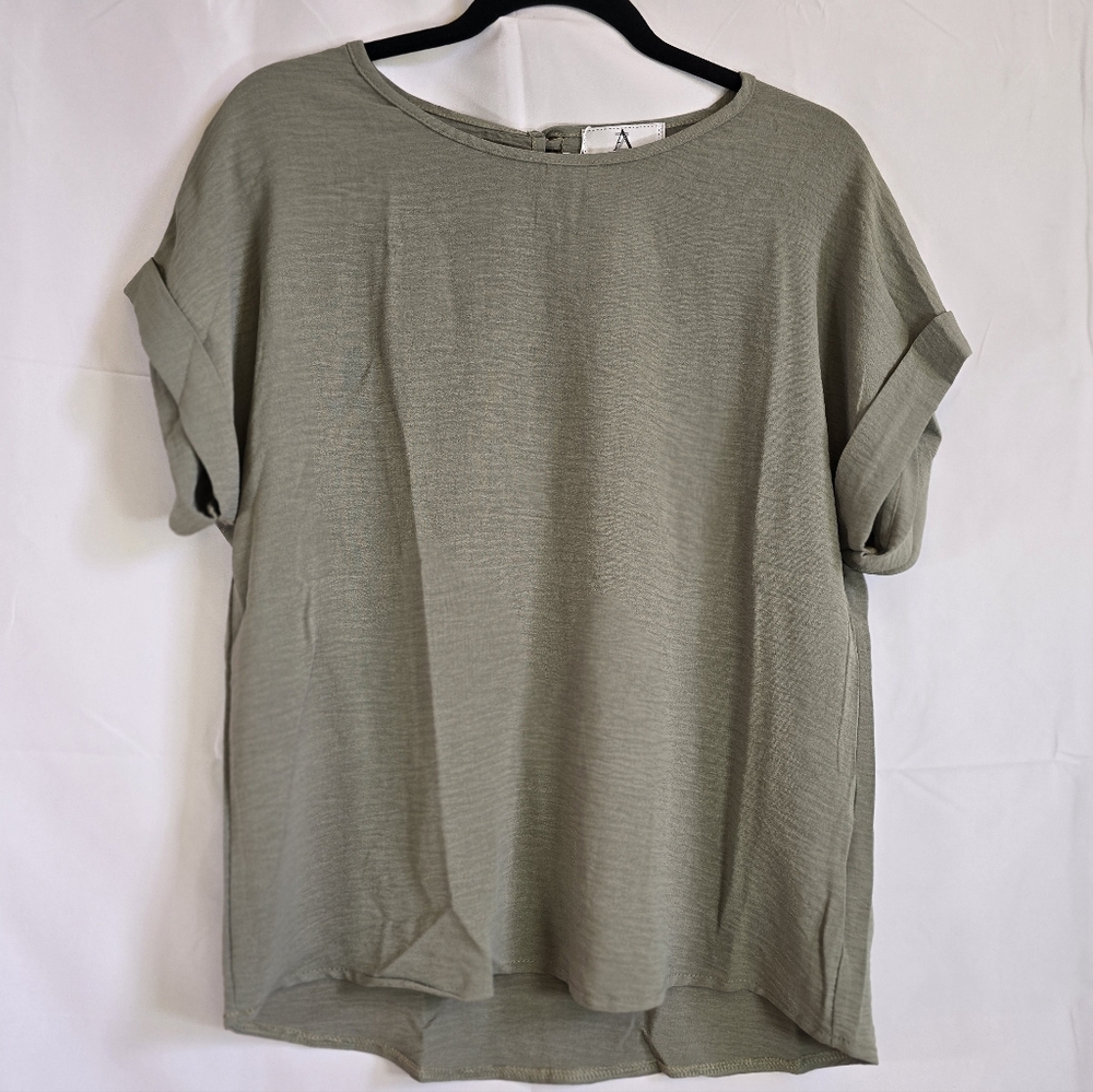 Green Short Sleeve Lightweight Blouse